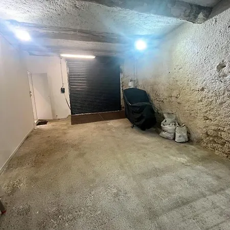 Apartamento Maison De Village Avec Garage&terrasse *